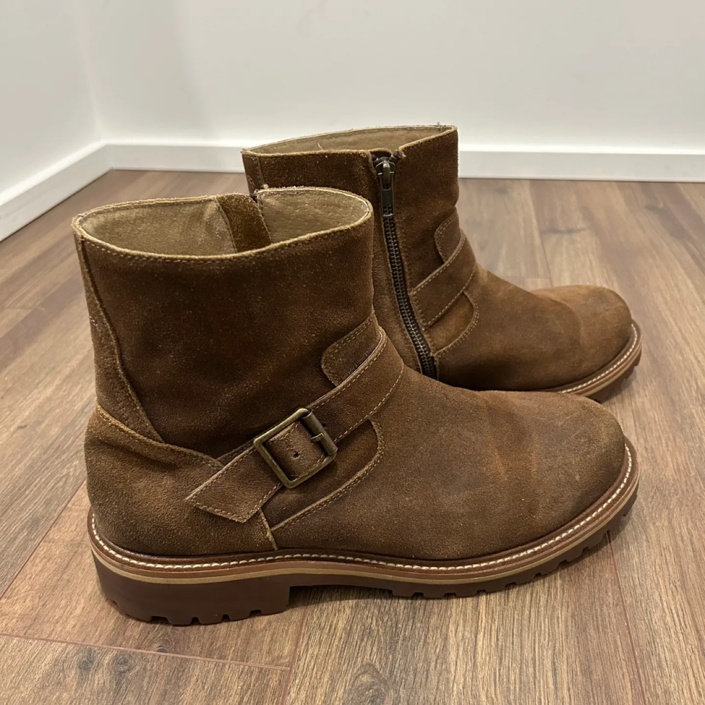 Banana Republic - Brown Suede Ankle Boots (US 10) image indicator(3)