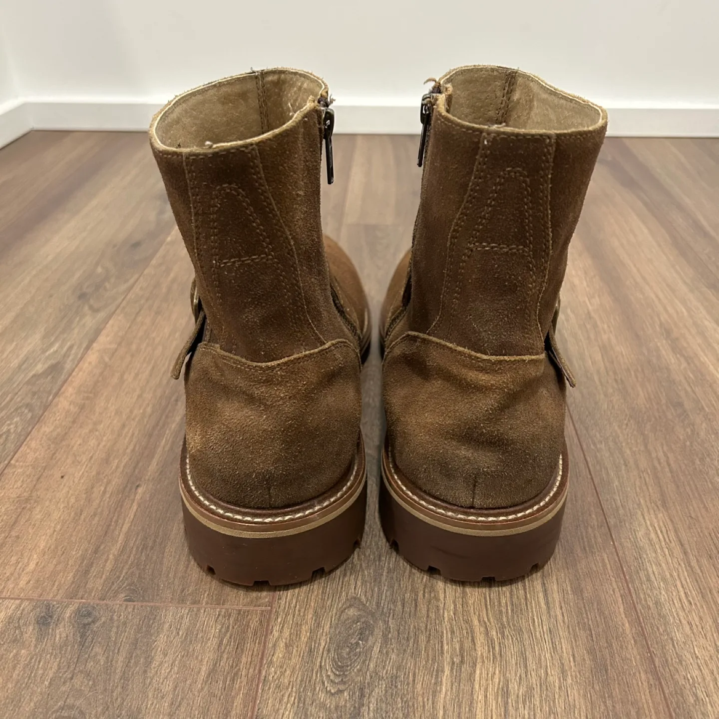 Banana Republic - Brown Suede Ankle Boots (US 10) image indicator(5)