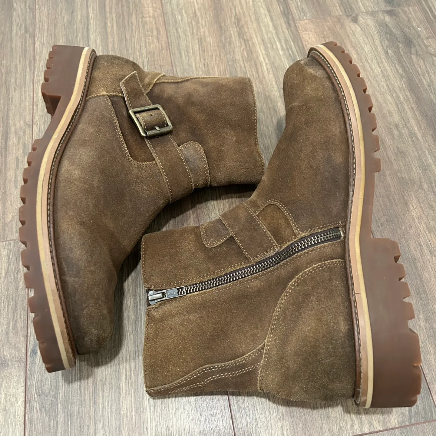 Banana Republic - Brown Suede Ankle Boots (US 10) image indicator(10)