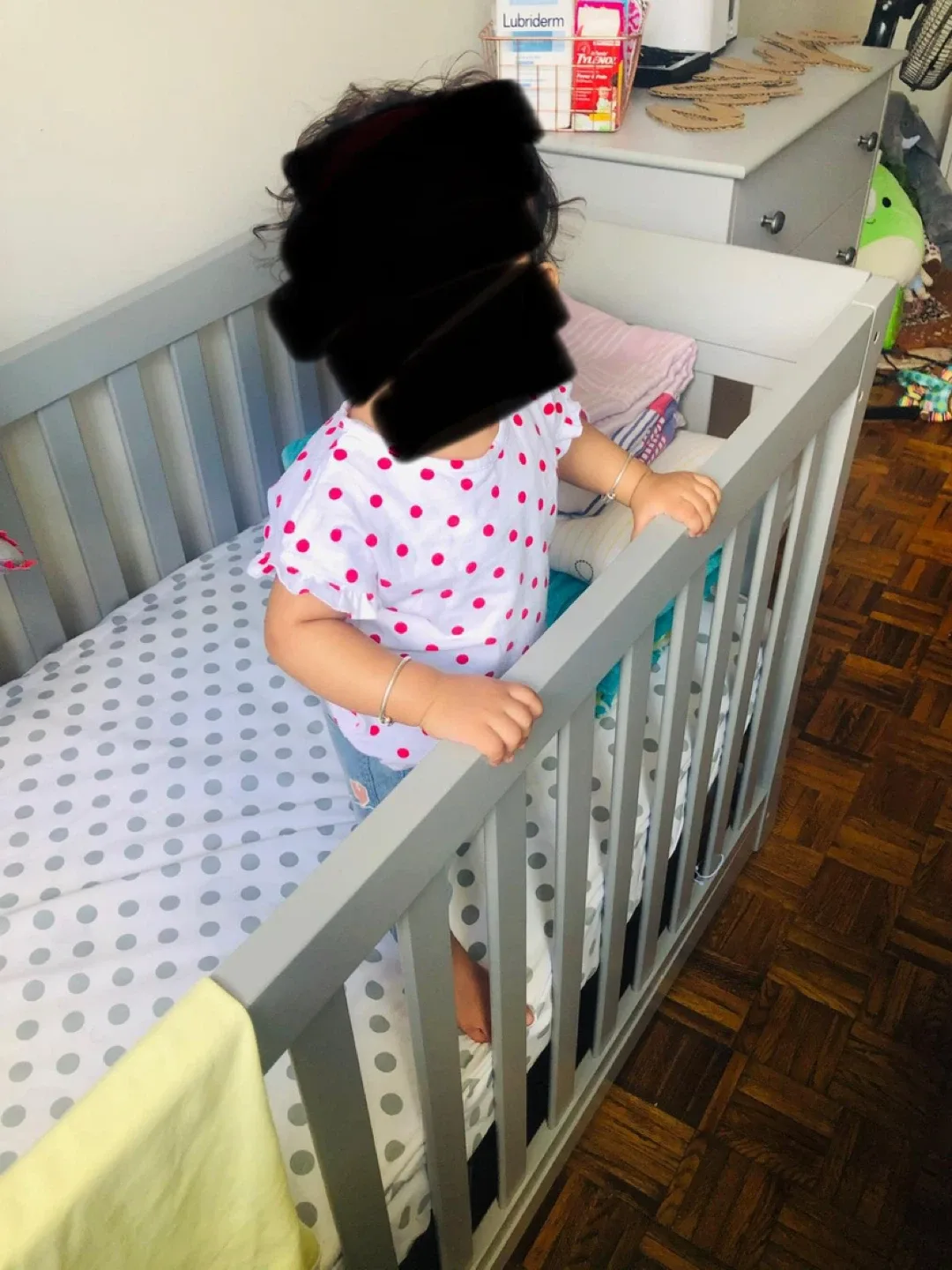 Graco 4-in-1 Convertible Crib image indicator(2)