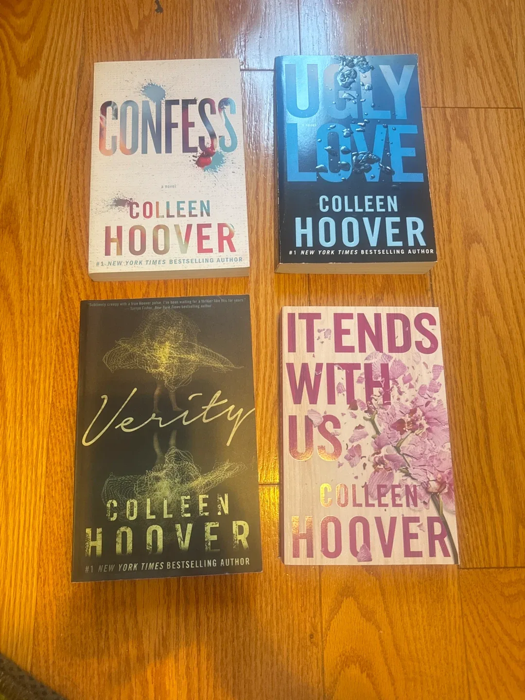 Colleen Hoover Book Bundle thumbnail