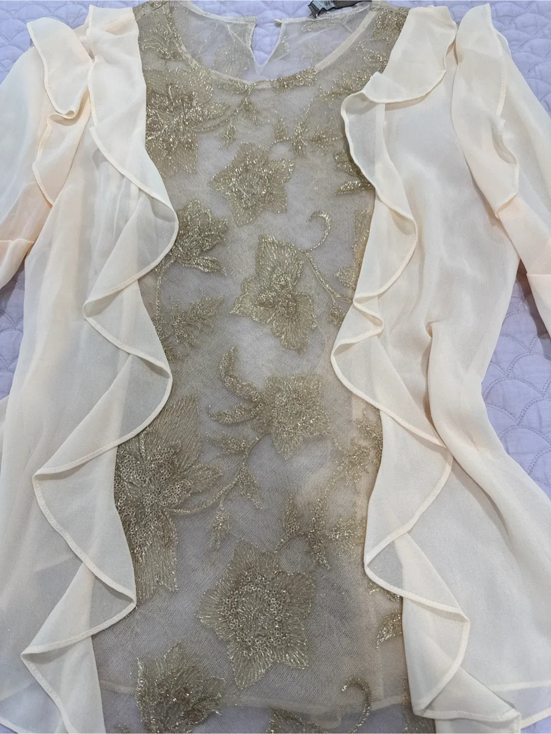 BCBGMAXAZRIA Beige Floral Ruffle Blouse - Size S image indicator(4)