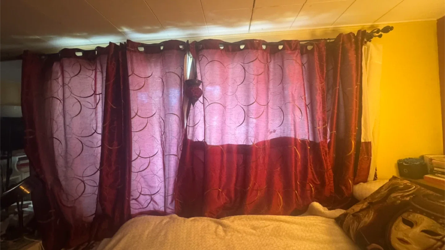 Red & Gold Patterned Curtains image indicator(3)