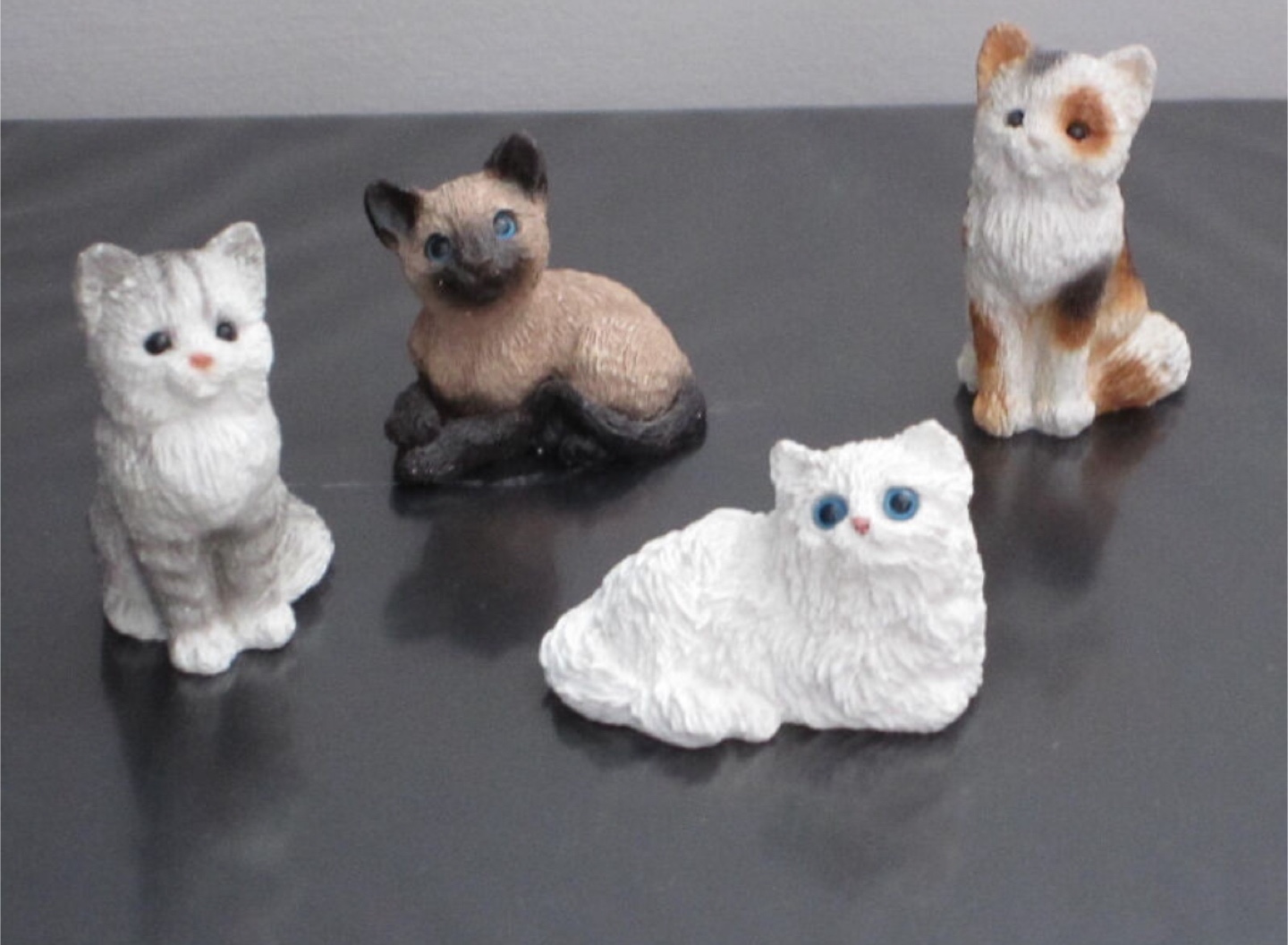 Cute Cat Figurine Set