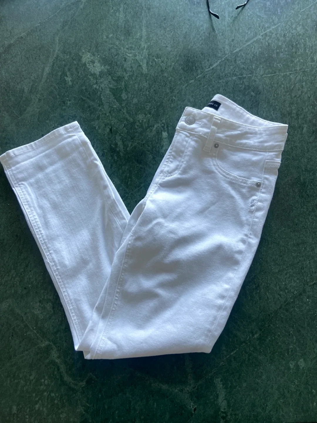 Silver Jeans Elyse Capri - Size 25 thumbnail