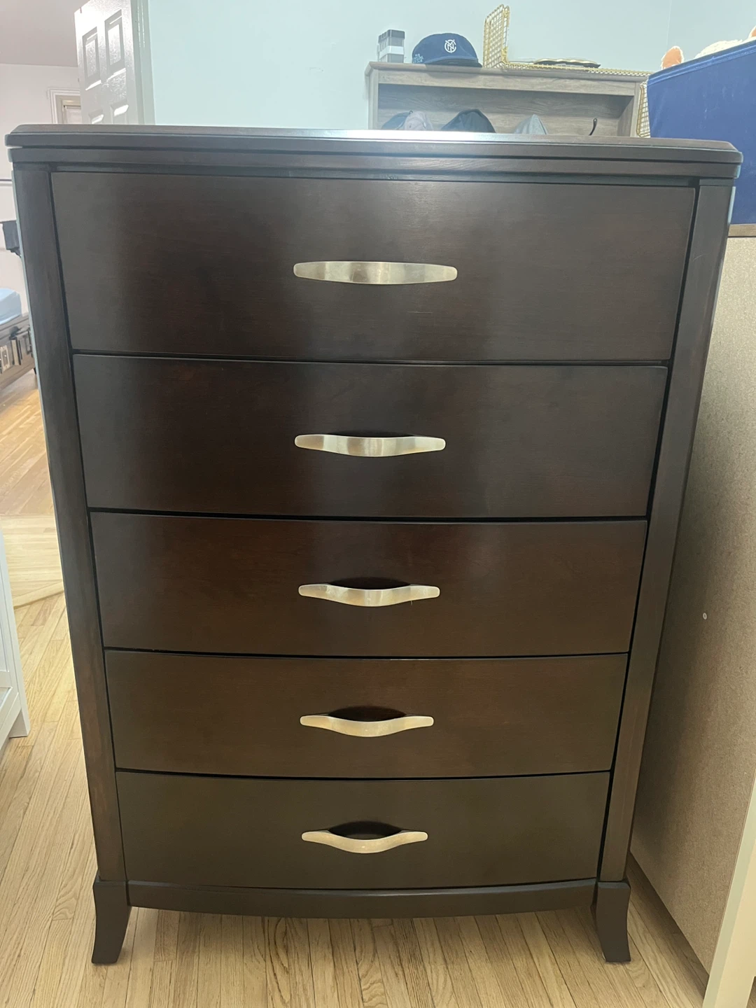 Dark Wood 5-Drawer Dresser with Mirror