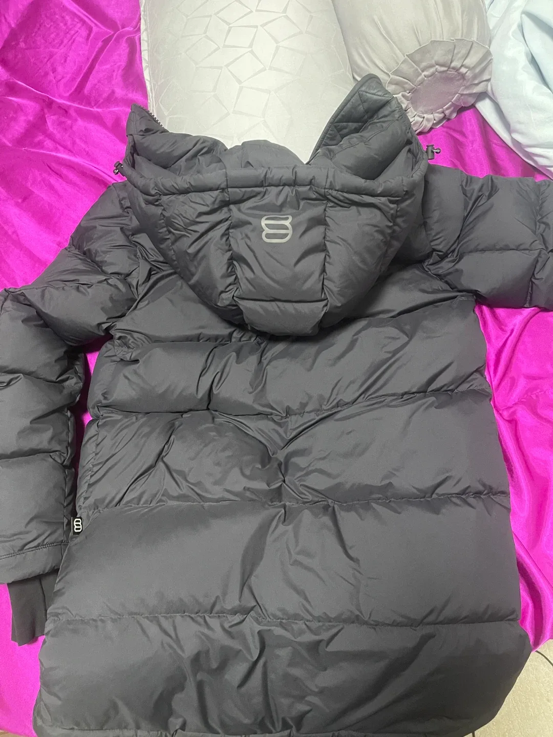 Aritzia The Super Puff™ Mid - cLiMATTE™ Black, Size S image indicator(3)