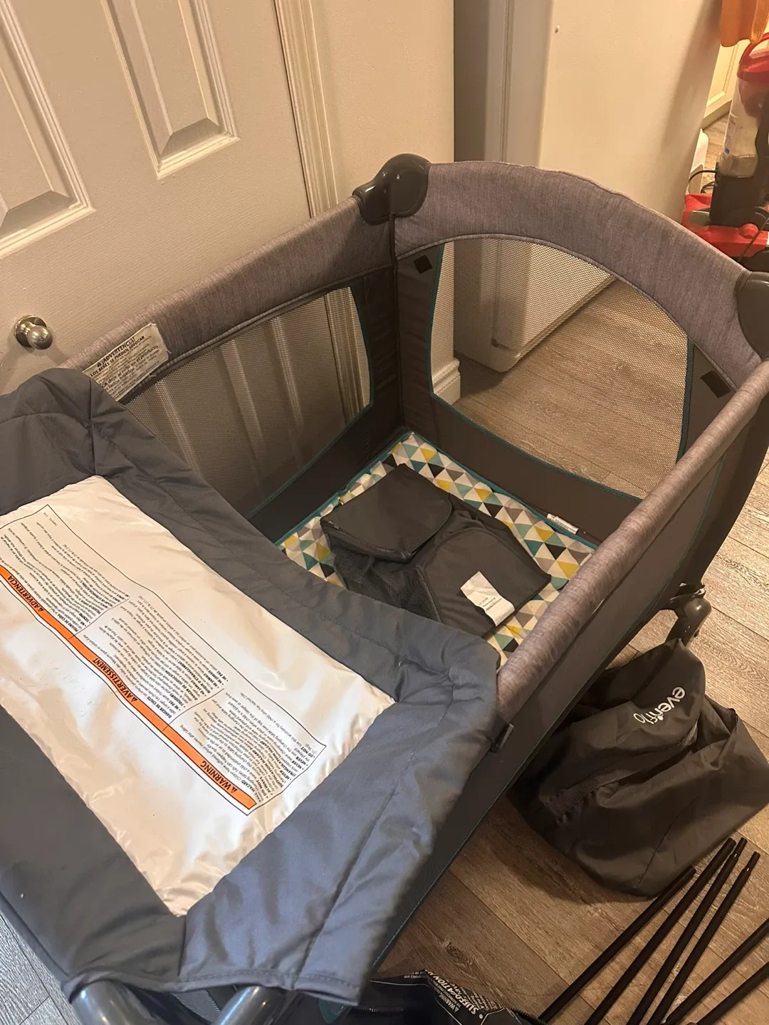 Evenflo Portable Playard image indicator(4)