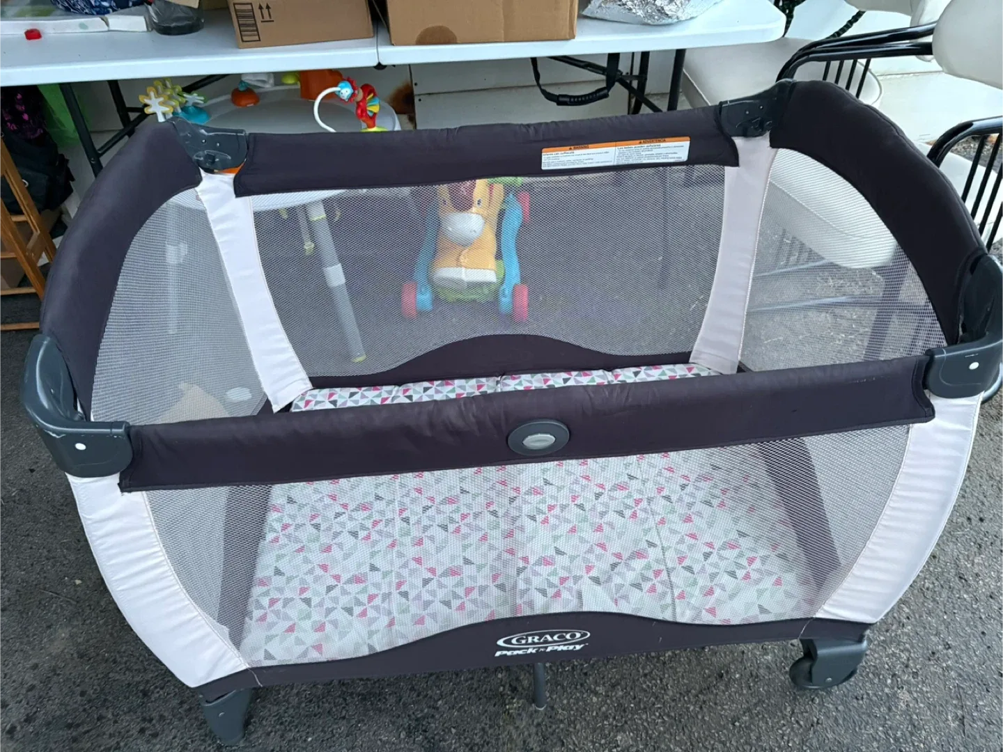 Graco Pack 'n Play Portable Playard image indicator(4)