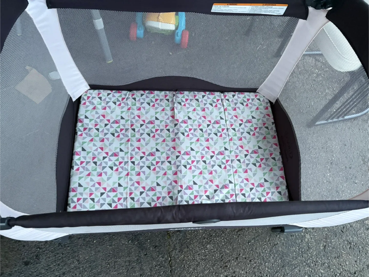 Graco Pack 'n Play Portable Playard image indicator(5)