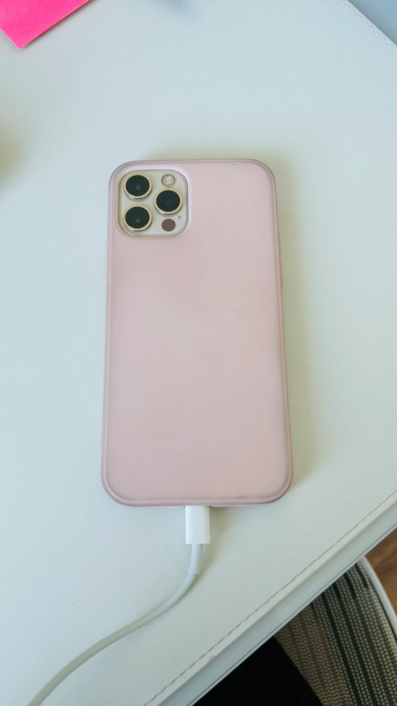 iPhone 12 Pro Gold - photo 3