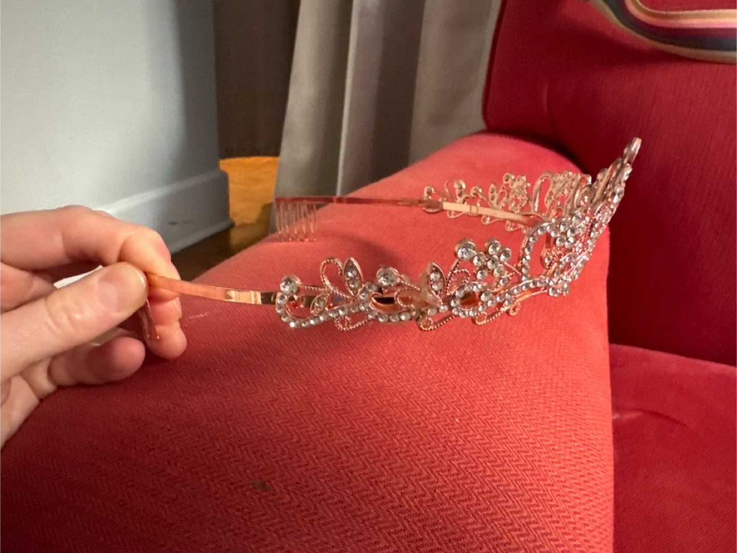 Rose Gold Rhinestone Tiara image indicator(2)