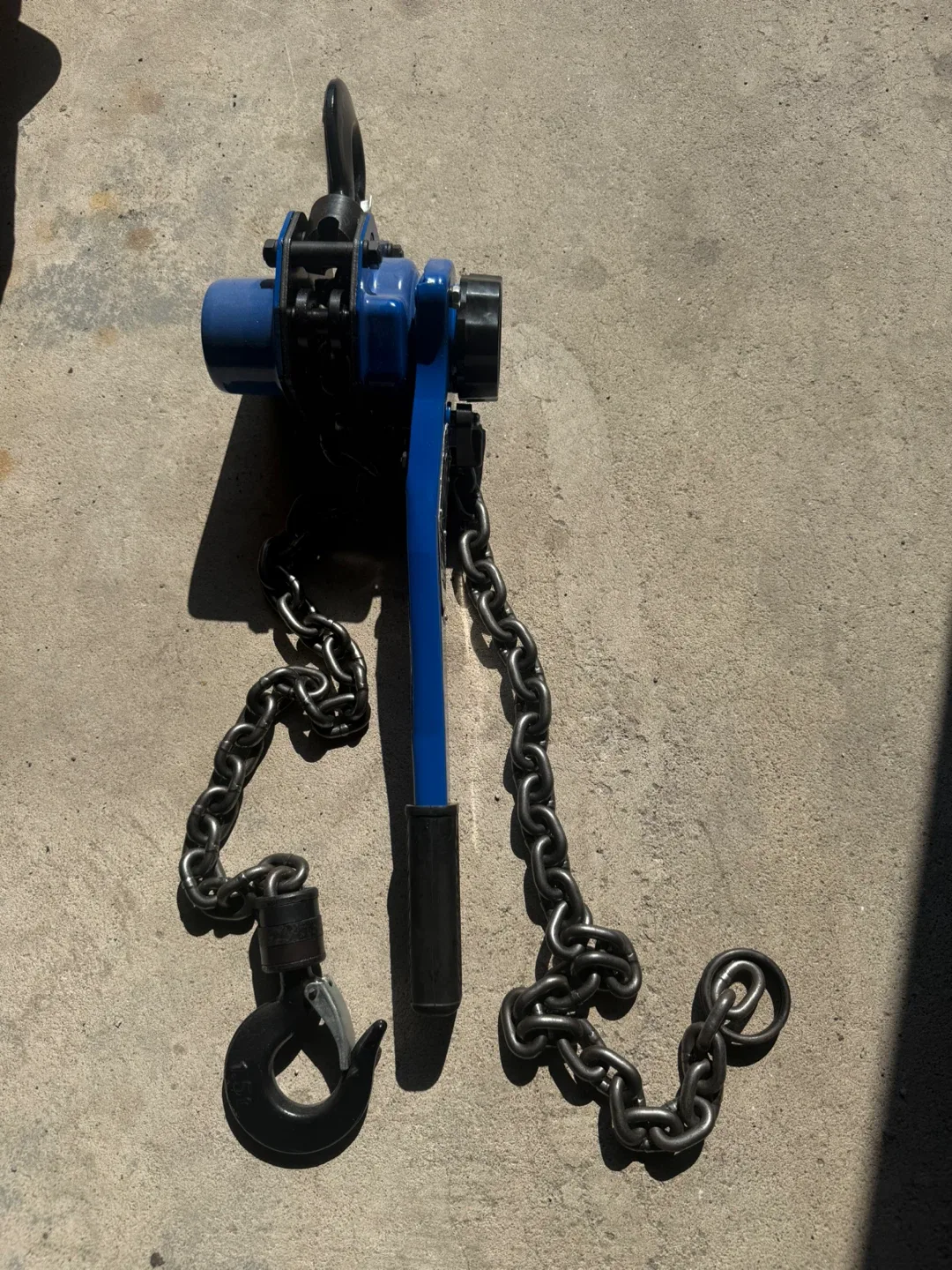 Power Fist 1-1/2 Ton Lever Chain Hoist image indicator(3)