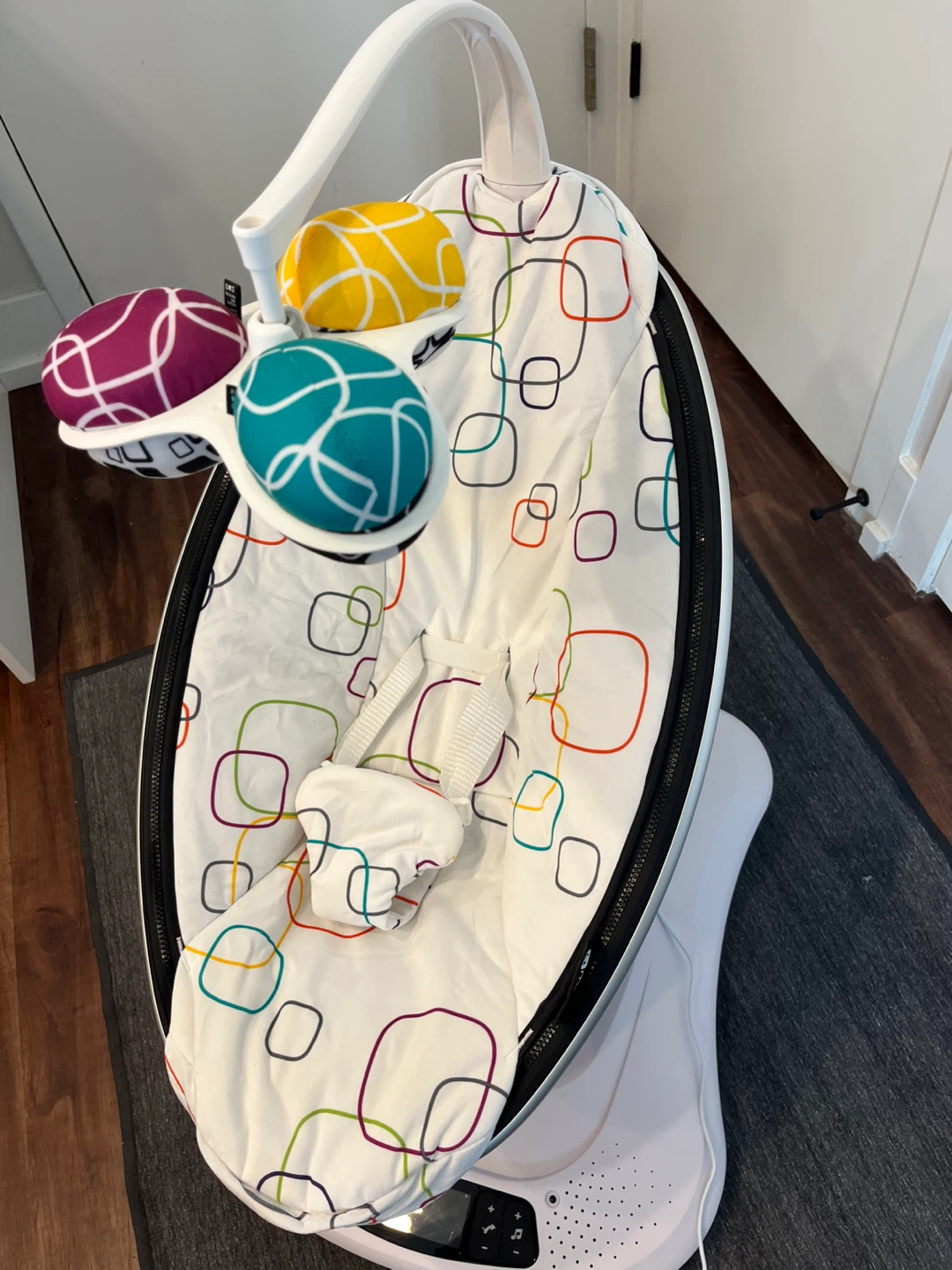 MamaRoo Baby Swing WITH safety recall fix 🧡