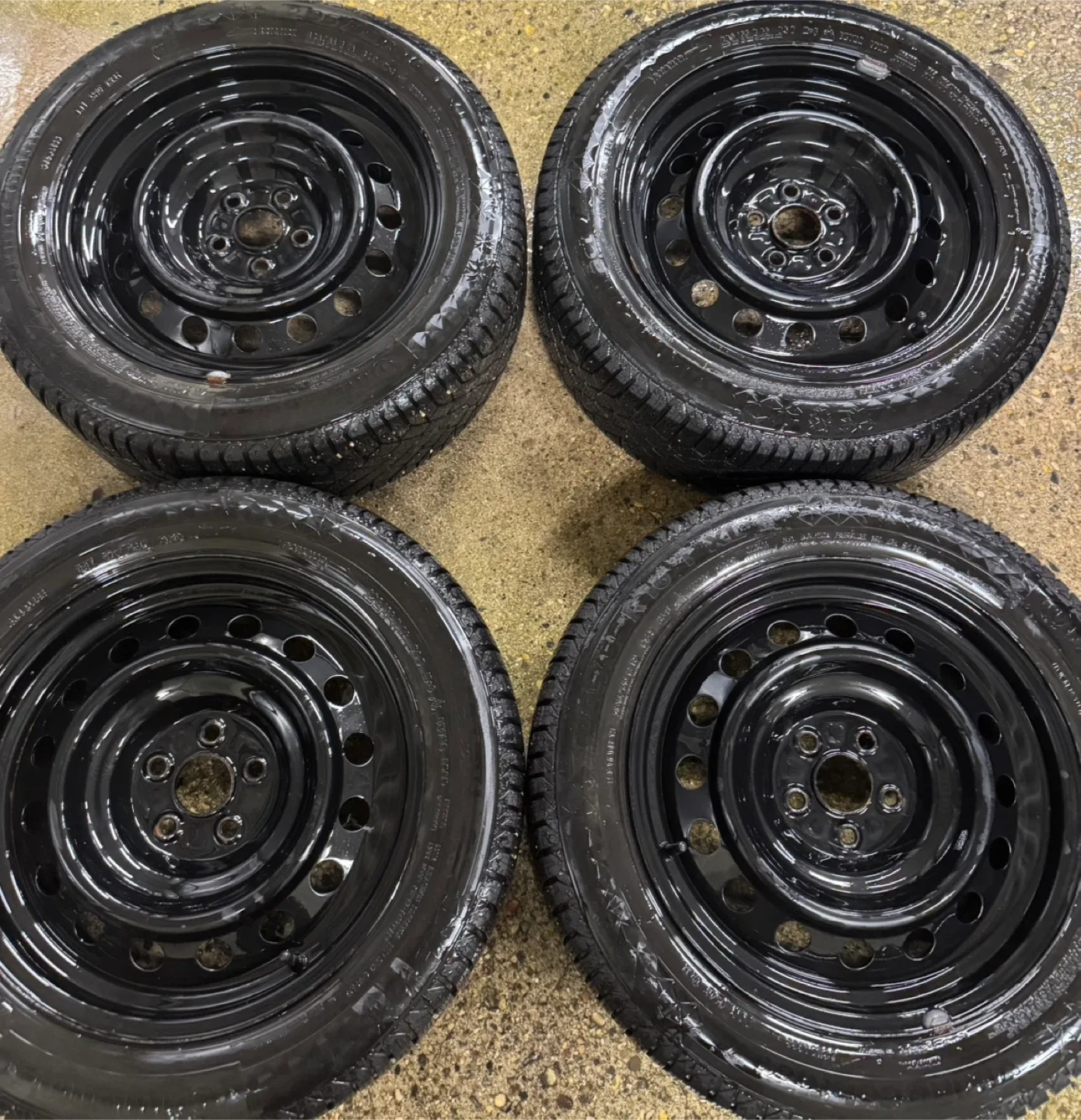 205/55r16 Continental Winter tires+rims for Toyota,Pontiac thumbnail