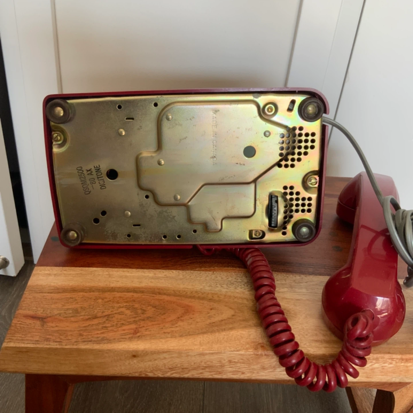 Vintage Red Push Button Phone - photo 4