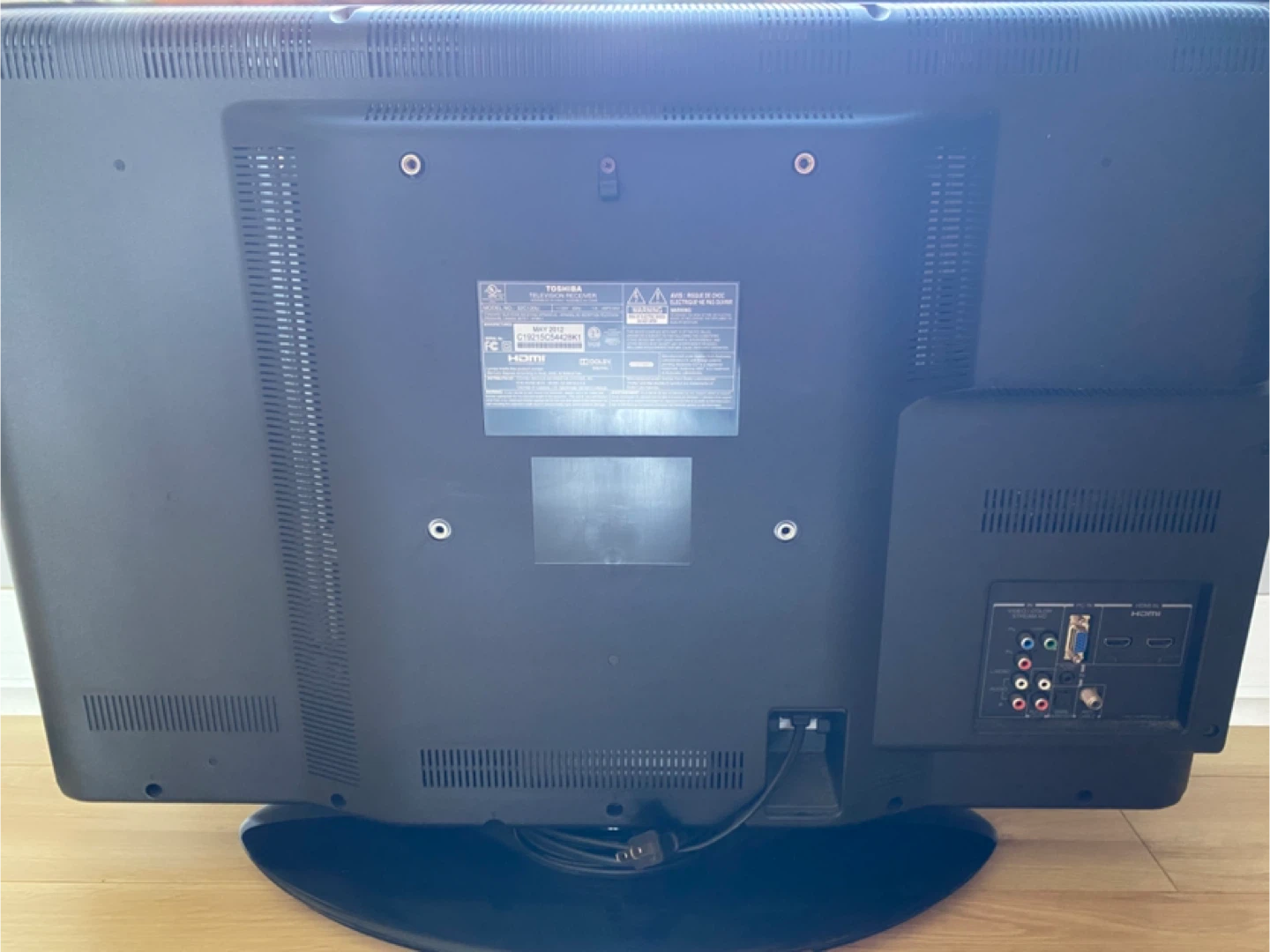 TV - Toshiba 32” - photo 2