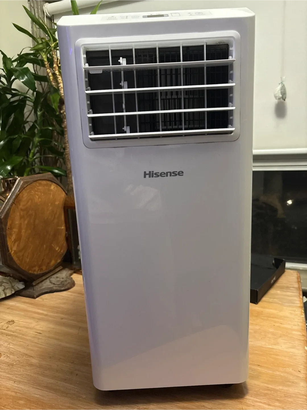 Hisense Portable Air Conditioner thumbnail