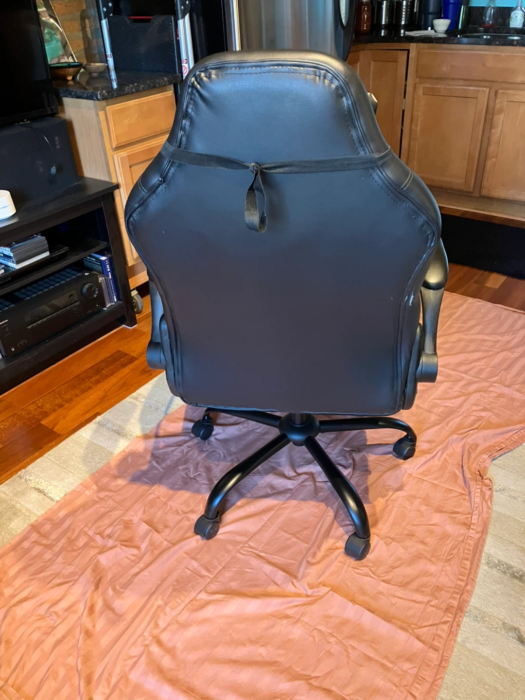 Black & White Gaming Chair - photo 4