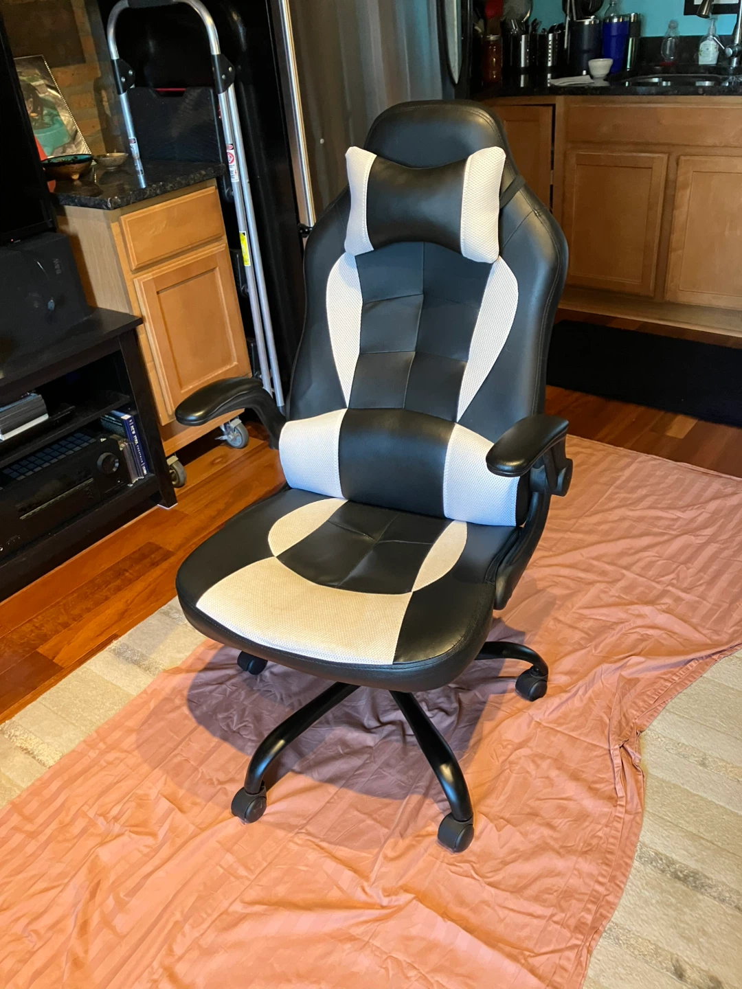 Black & White Gaming Chair - photo 2