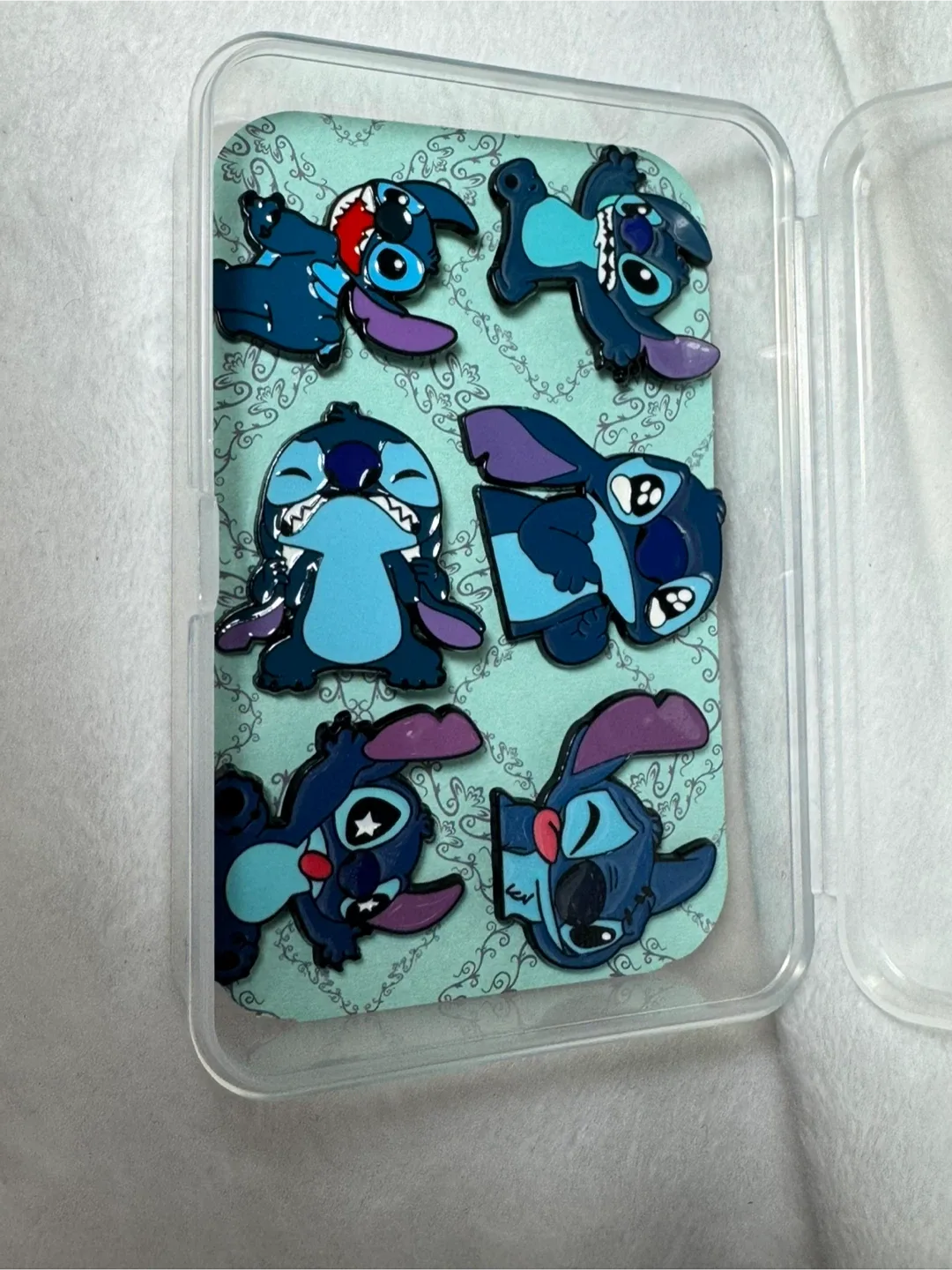 Disney Lilo & Stitch Enamel Pins - Set of 6 image indicator(10)