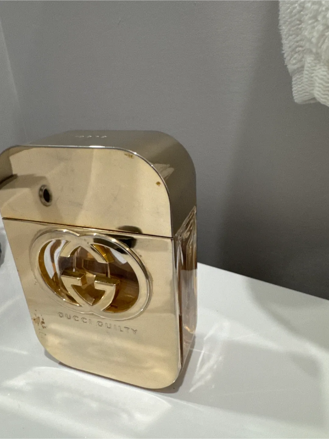 Gucci Guilty Perfume thumbnail