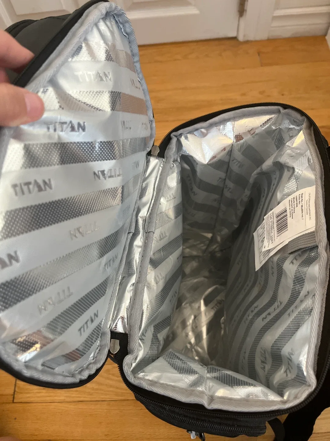 Insulated Back Pack / Sac à dos isolé image indicator(7)