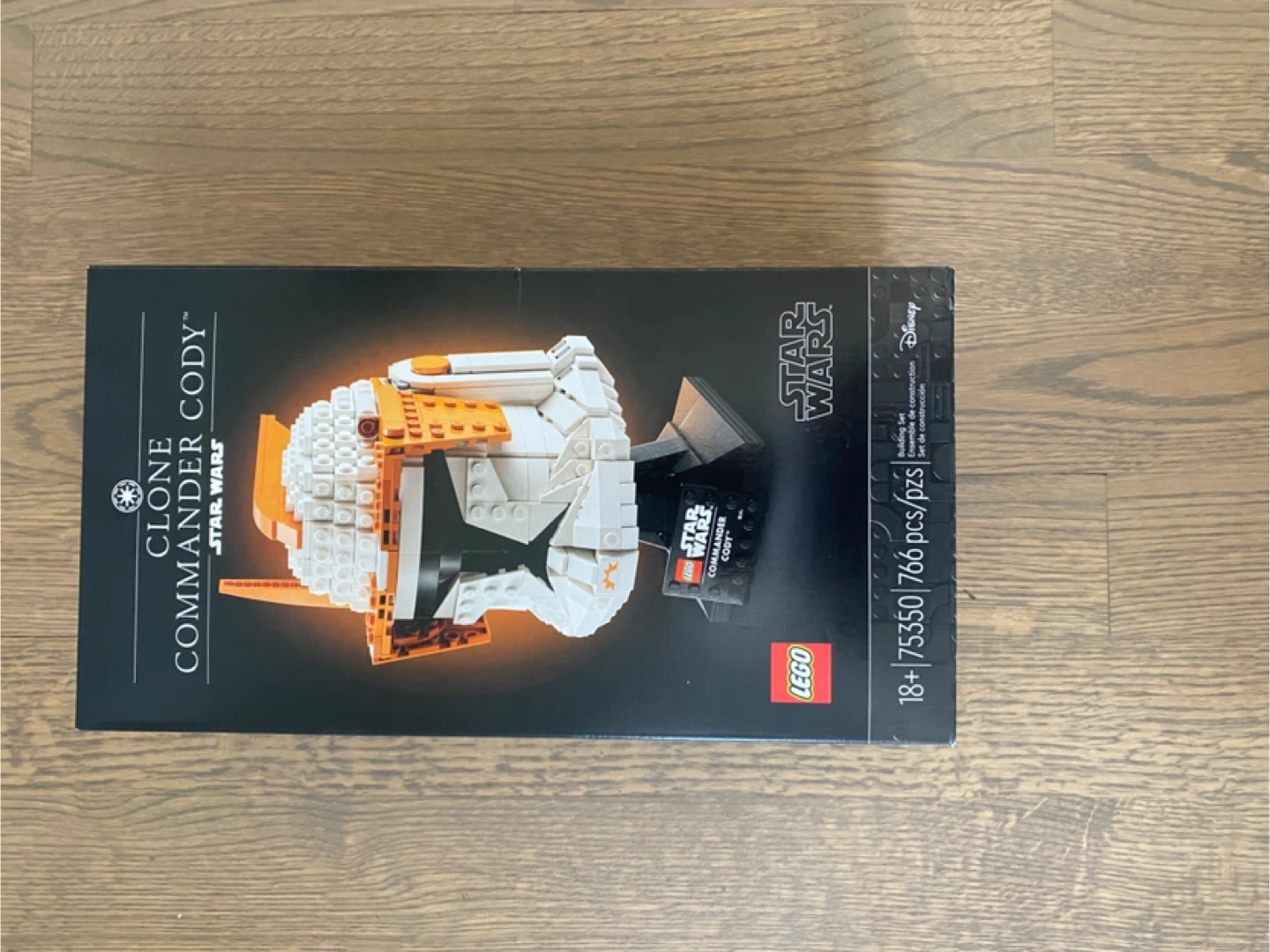 LEGO Star Wars Clone Commander Cody Helmet 75350 - photo 2