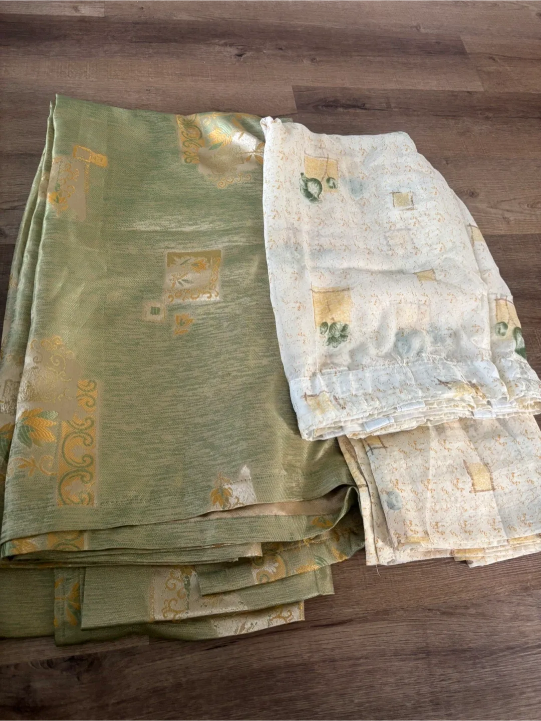 Curtains - Green & Beige image indicator(2)