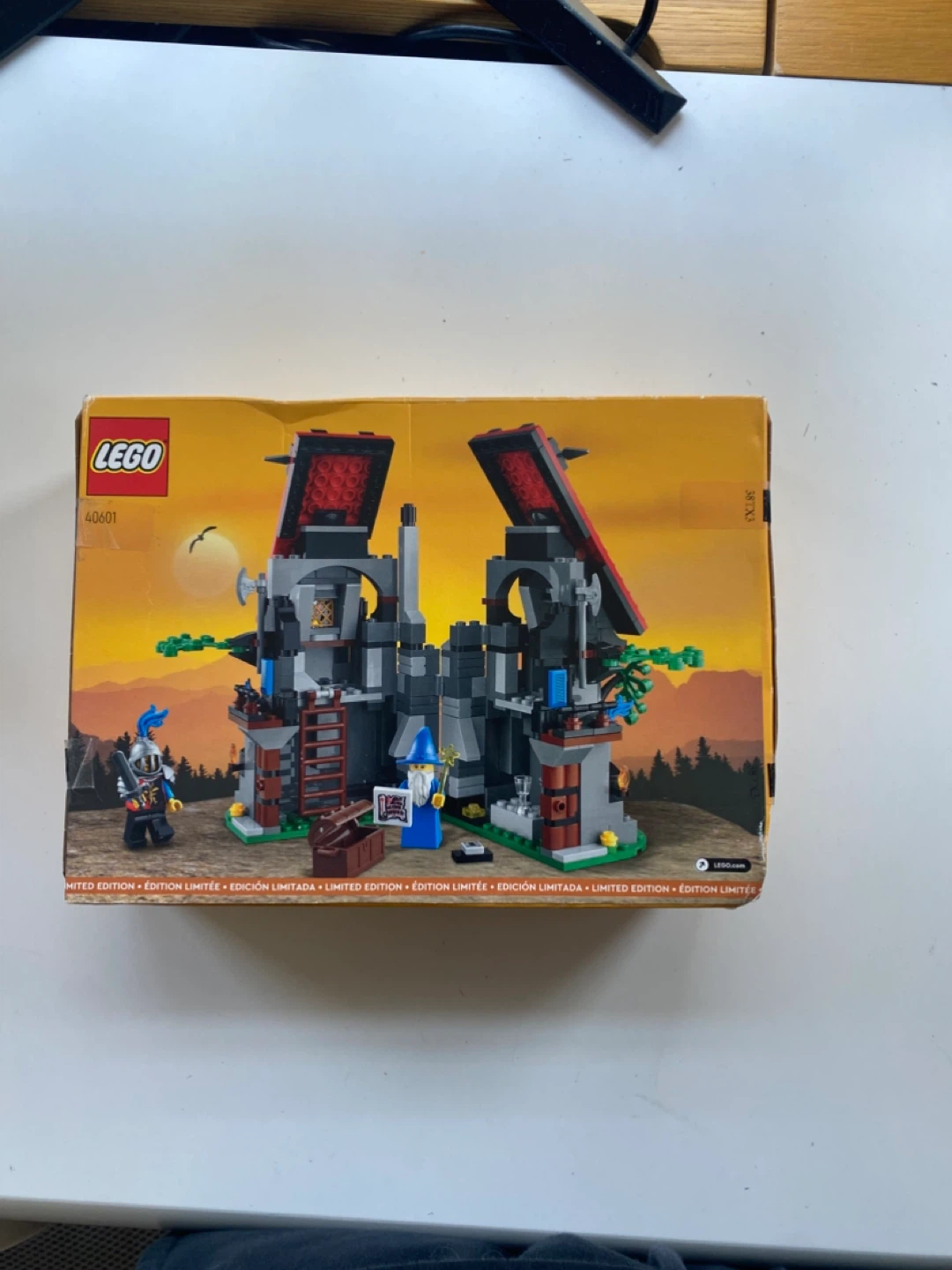 LEGO 40601 Majisto's Magical Workshop - photo 2