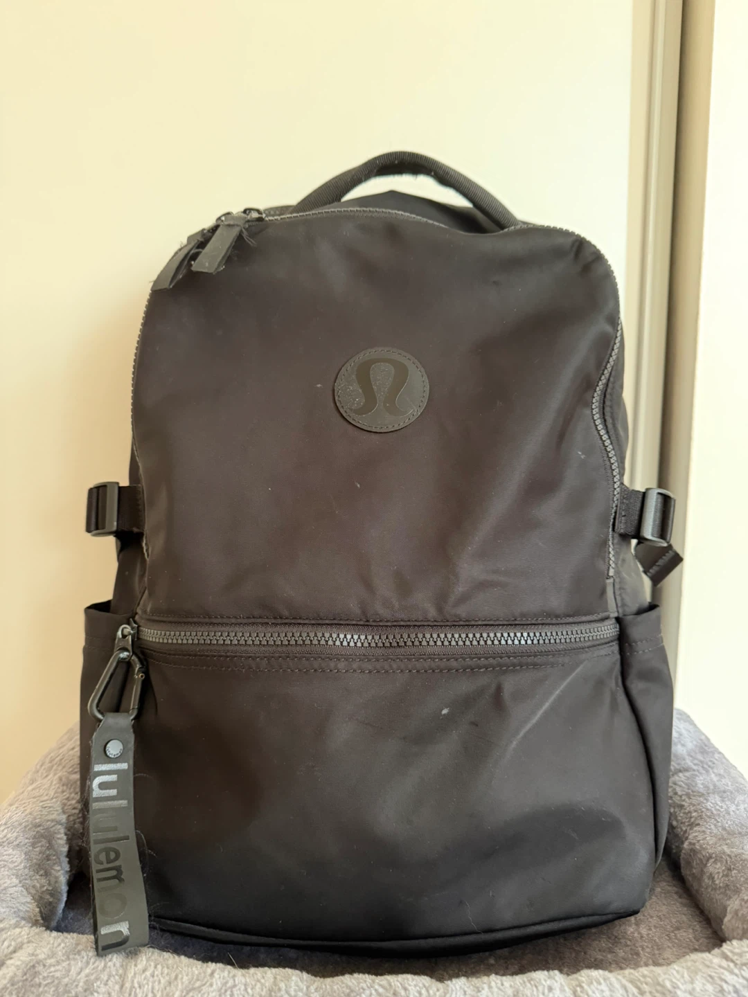 Lululemon Backpack 22L - Black