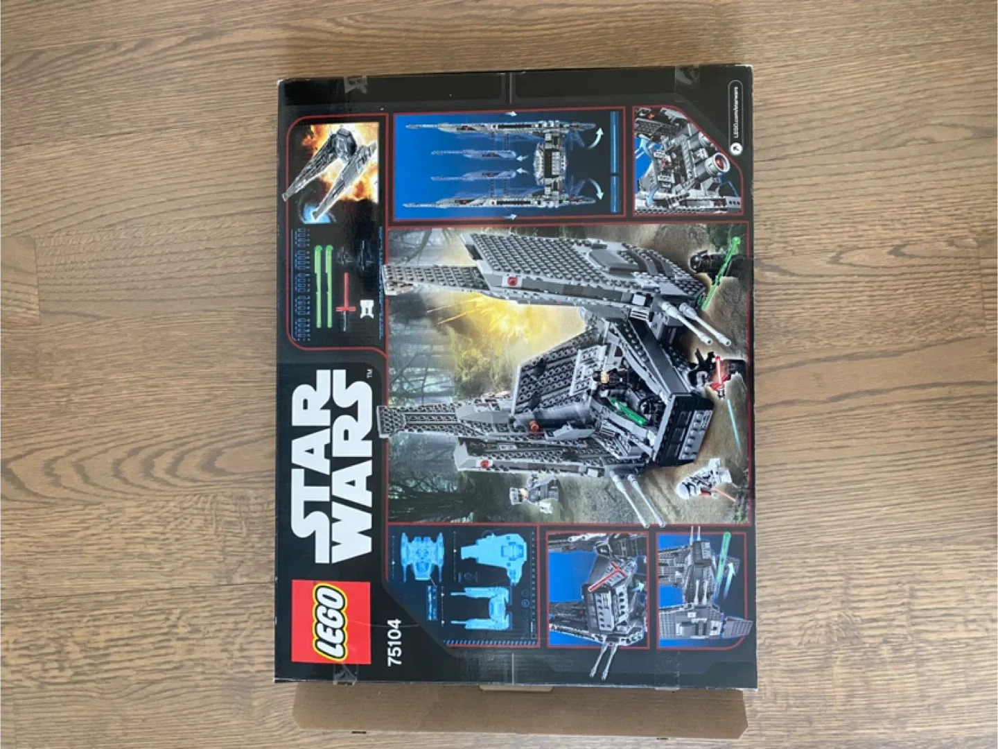 LEGO Star Wars 75104 Kylo Ren's Command Shuttle image indicator(2)