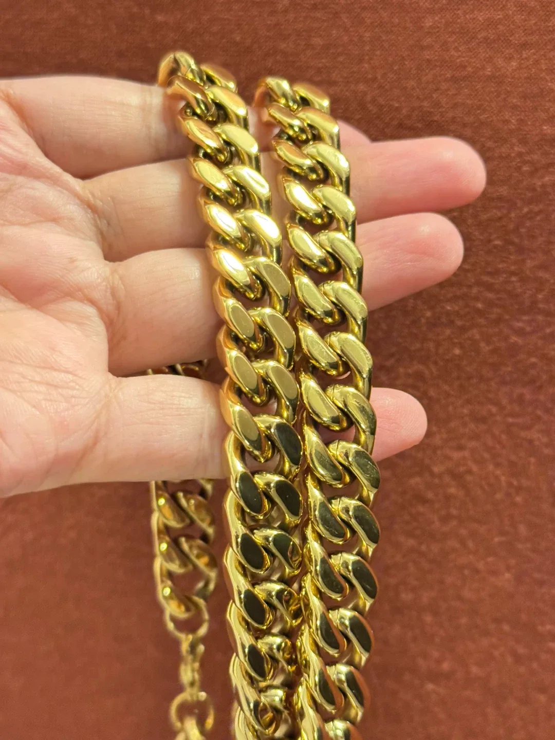 Cuban Link Chain Necklace 11mm image indicator(3)