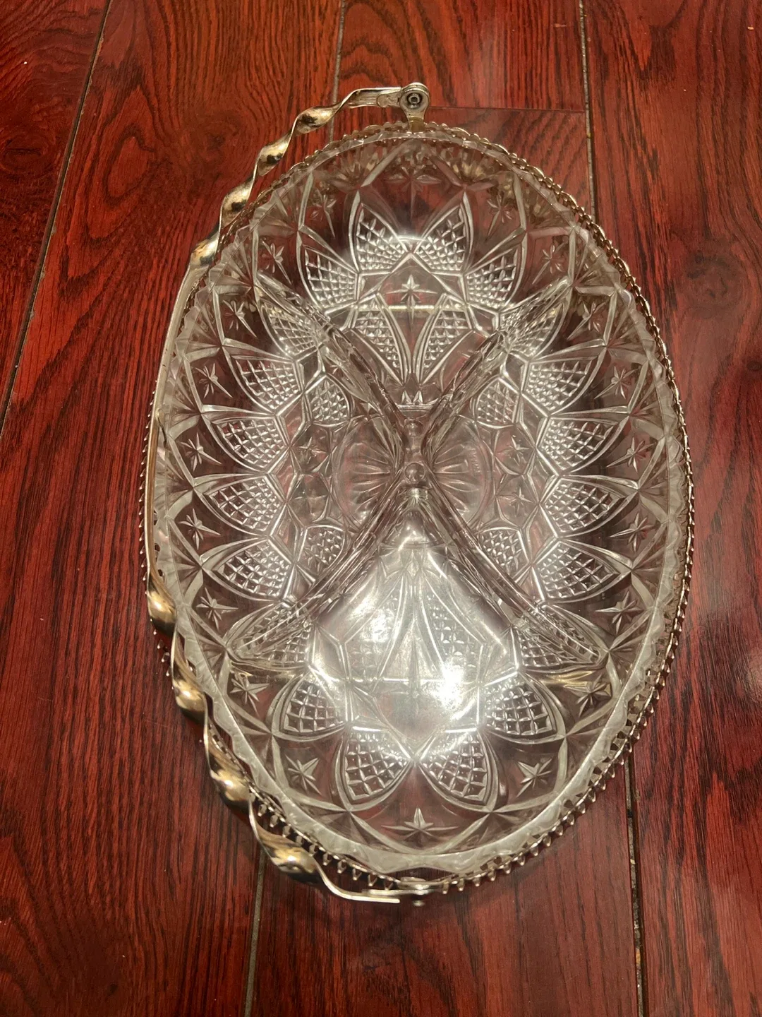 🧡Vintage Glass Serving Dish with Golden Handel thumbnail