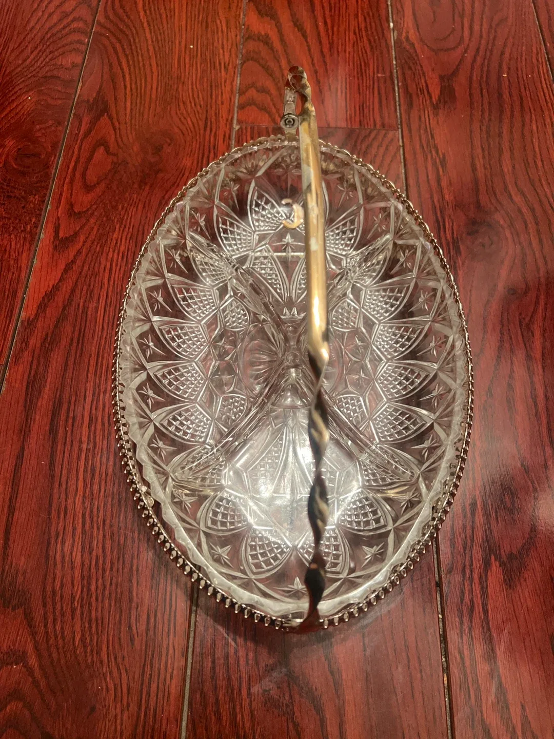 🧡Vintage Glass Serving Dish with Golden Handel image indicator(2)