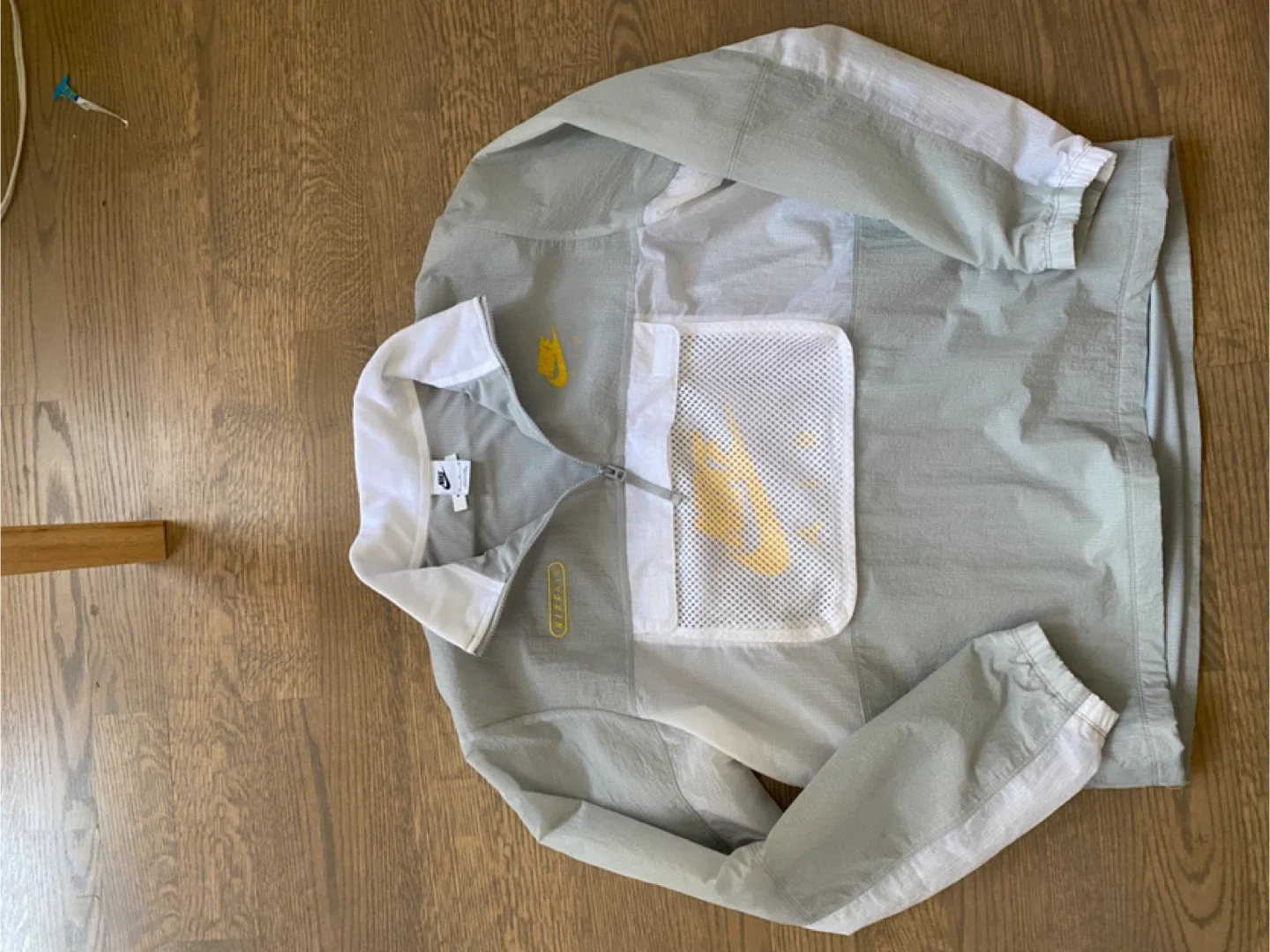 Nike Jacket - Grey and White image indicator(2)