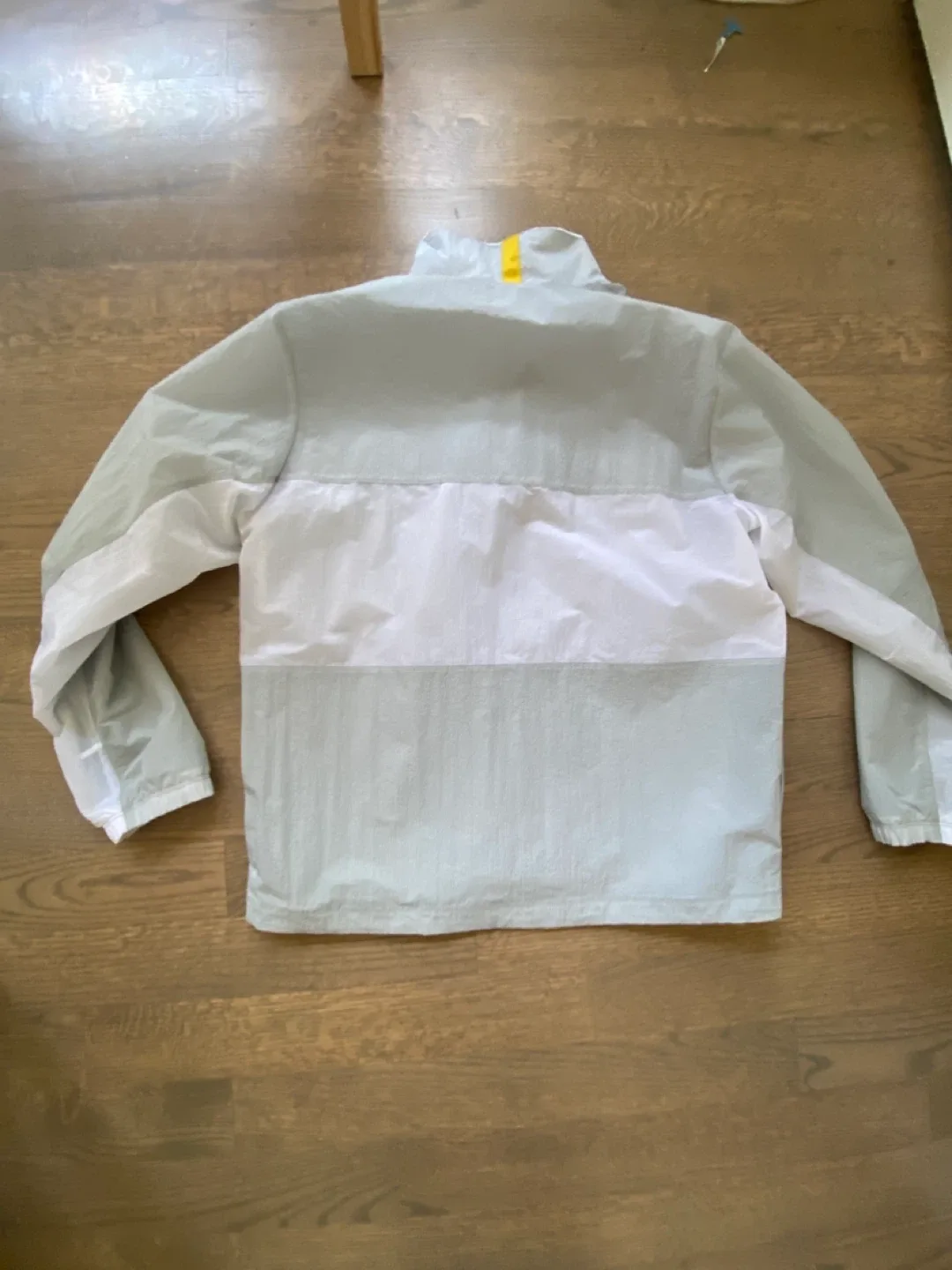 Nike Jacket - Grey and White image indicator(3)