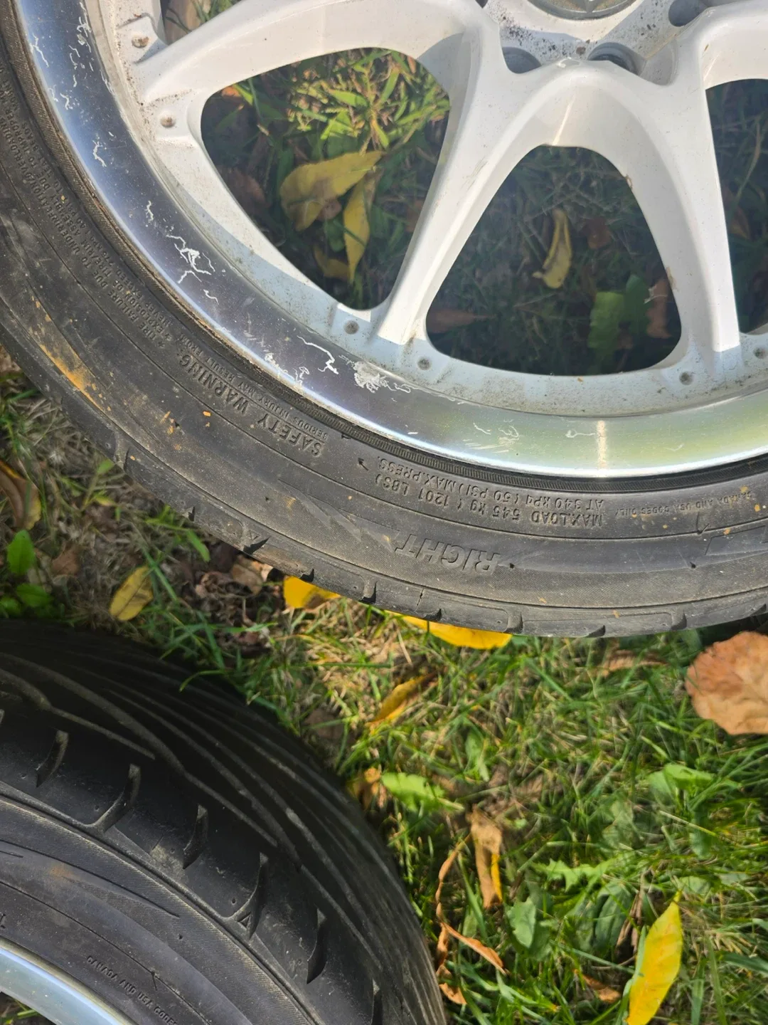 205/45ZR16 87W Tires image indicator(3)