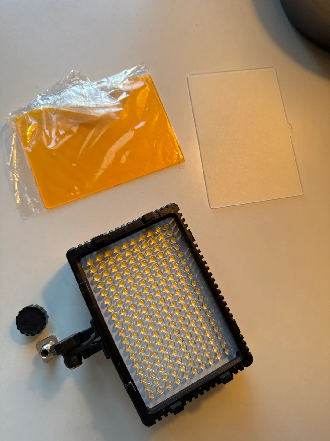 Bescor FP-180 Field-Pro LED Lighting - photo 2