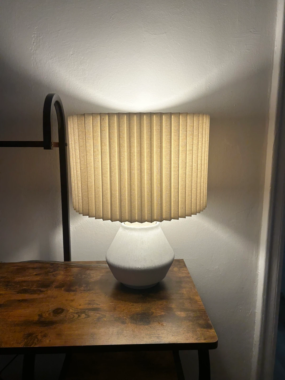 Baker's Rack + lamp & floor lamp Deal - photo 2