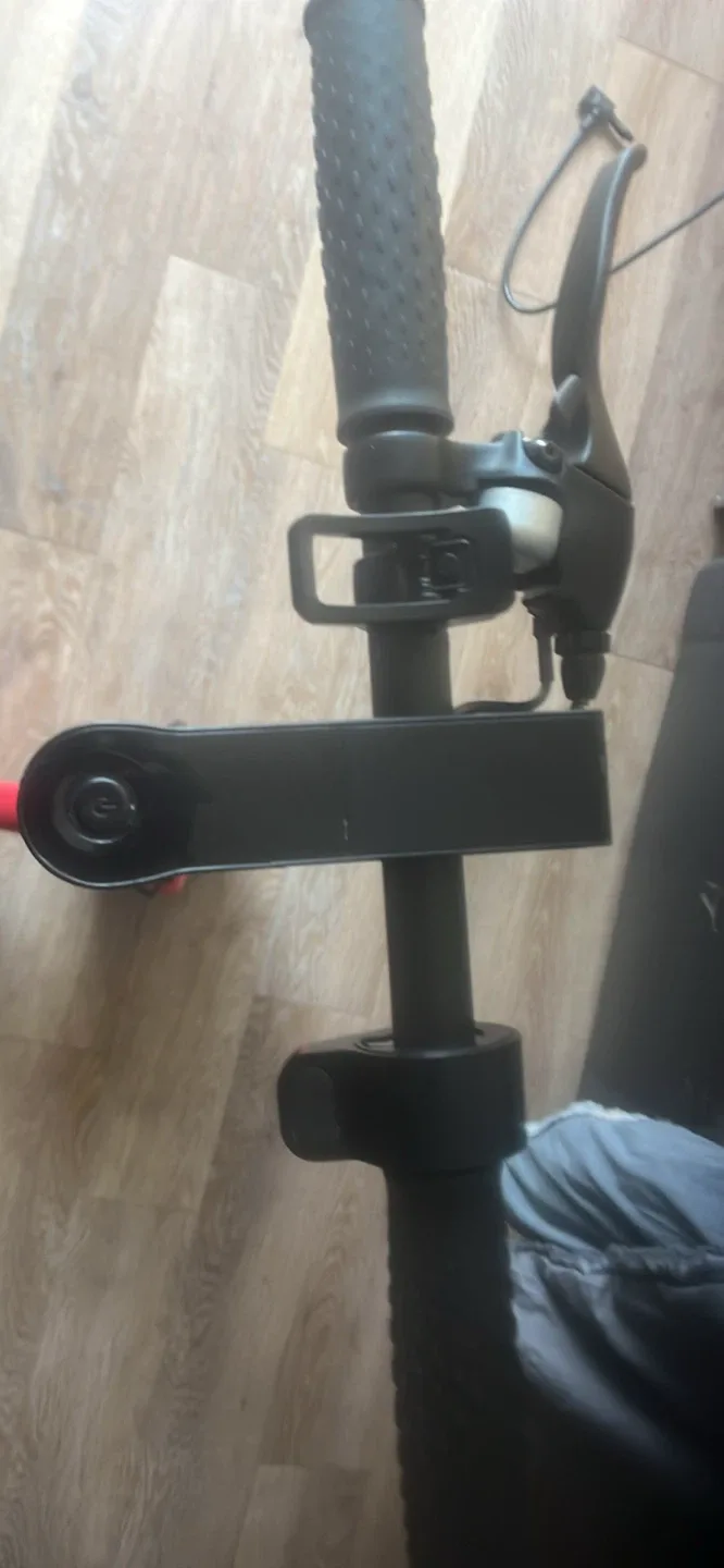 Red Electric Scooter image indicator(3)