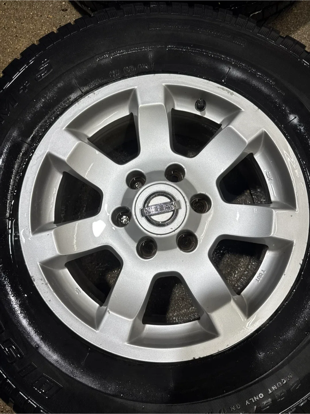 17 inch Alloy rims 6x139.7 PCD for Nissan Titan image indicator(2)