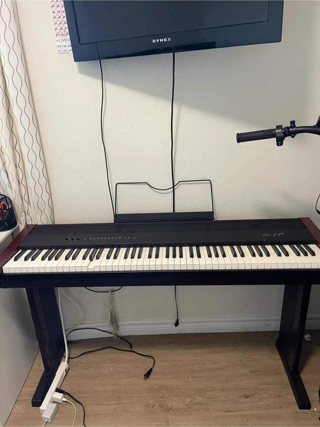 Roland FP Digital Piano image indicator(6)