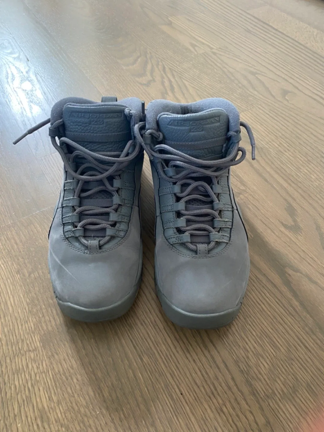 Air Jordan 10 Retro  'Cement' Grey image indicator(2)