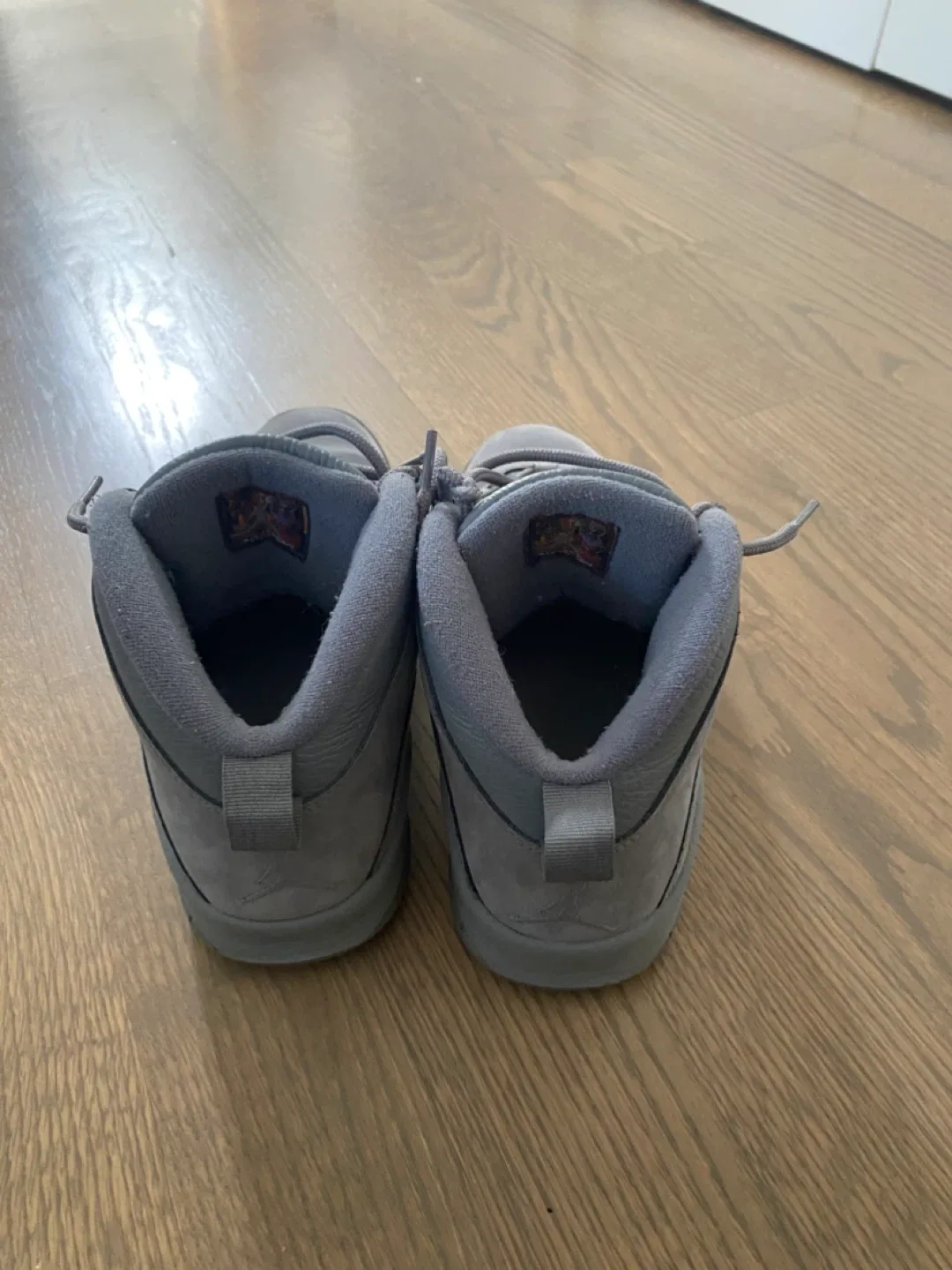 Air Jordan 10 Retro  'Cement' Grey image indicator(3)