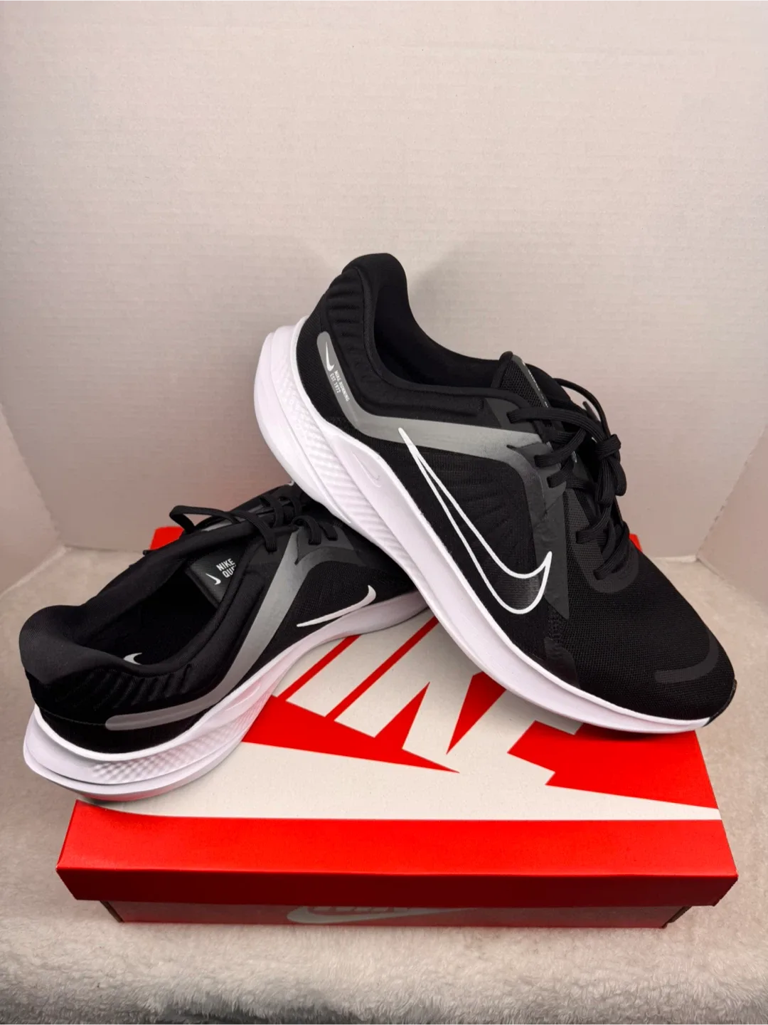 Nike Downshifter 12 Black/White Running Shoes thumbnail