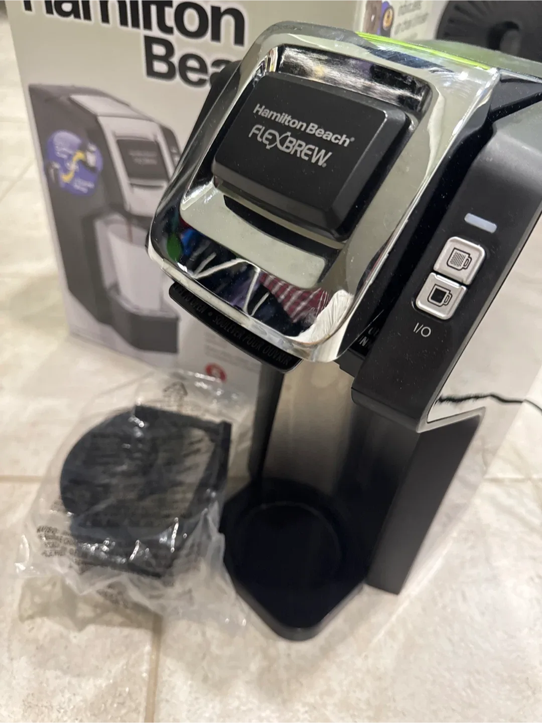 Hamilton Beach FlexBrew Single-Serve Coffee Maker image indicator(2)