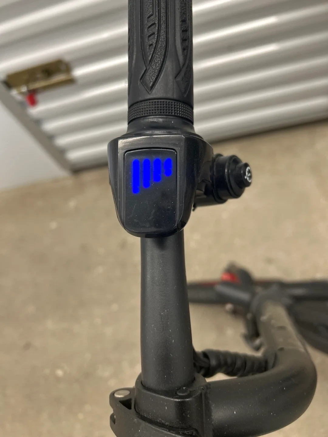 Jetson Electric Bike - Black image indicator(4)