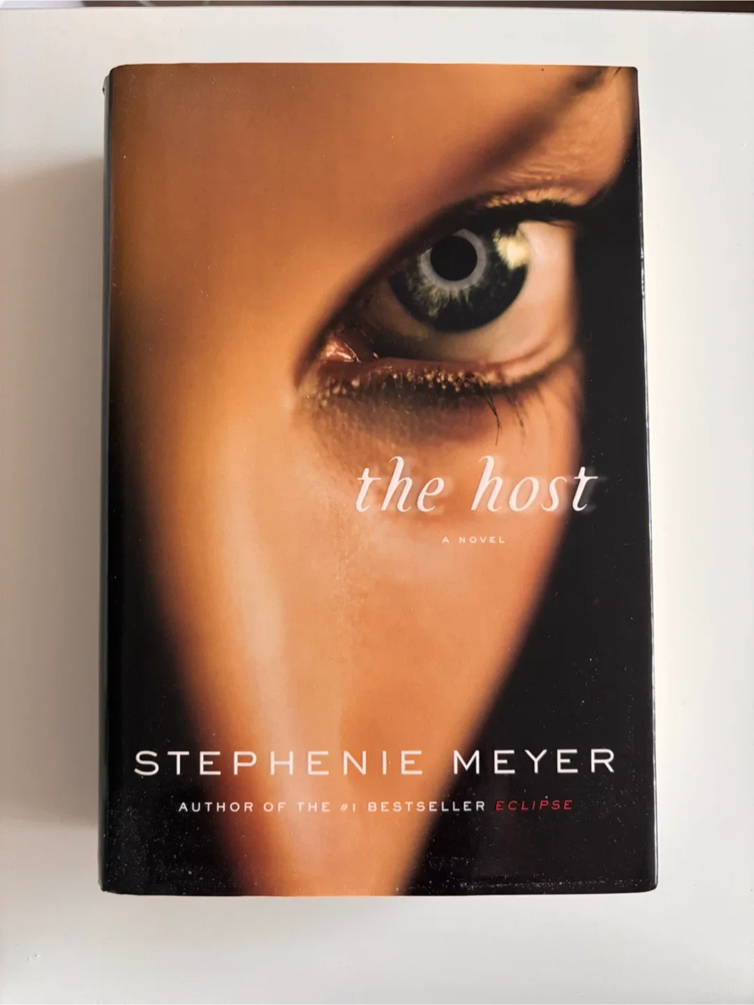 The Host by Stephenie Meyer (First Edition Hardcover) thumbnail