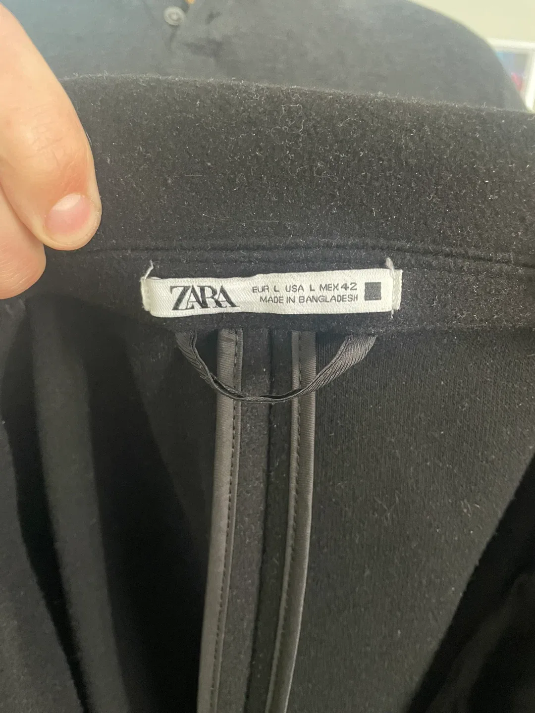 Zara Men’s Black Overcoat - Size L image indicator(3)